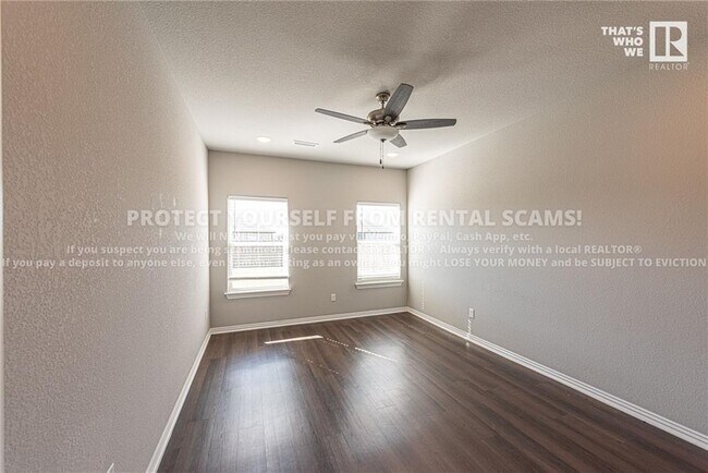 Building Photo - 211 Grove Ln