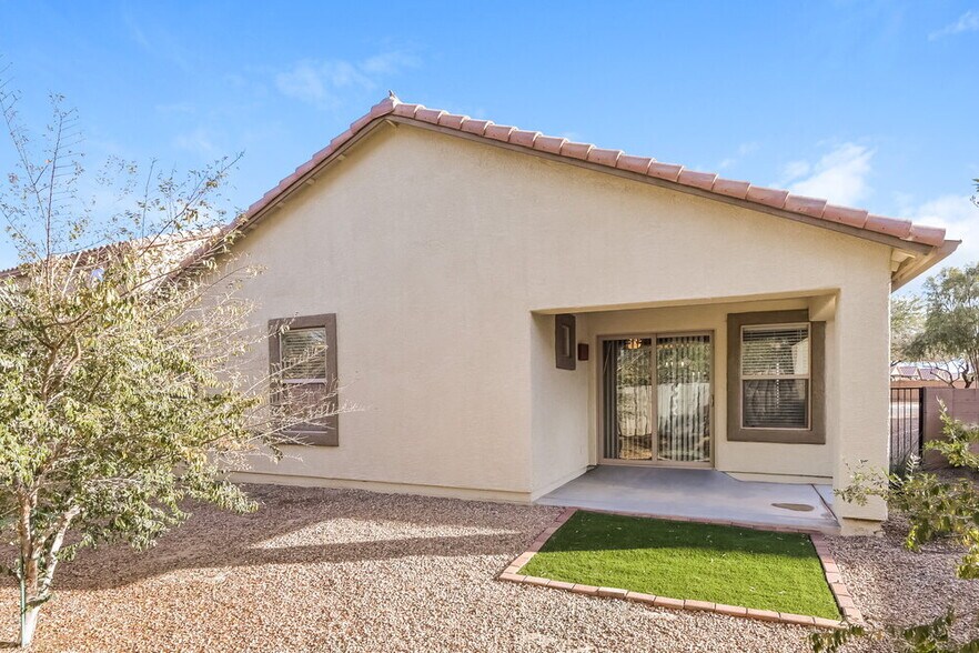 Building Photo - 12575 N Cottonseed Ln