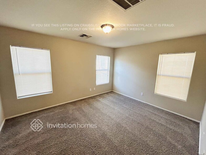 Building Photo - 6412 W Fawn Dr