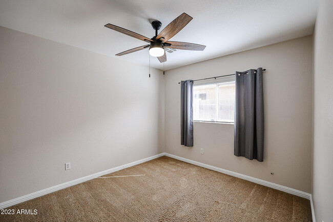 Building Photo - 10514 W Foothill Dr