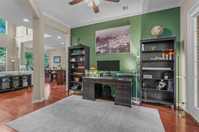 Building Photo - 7505 Roaring Springs Dr