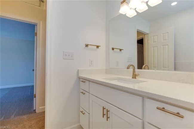 Building Photo - 3746 Pendleton Ave