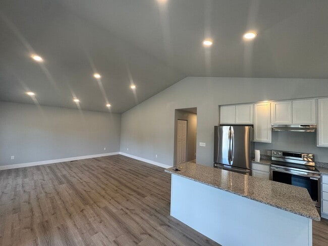 Building Photo - Non-Refundable & Security Deposit Total: $...