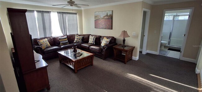 Building Photo - 500 Orista Dr