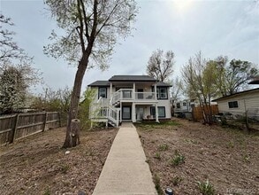 Building Photo - 3474 W Milan Ave