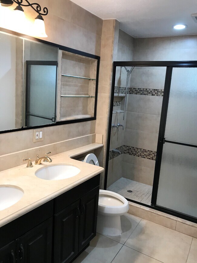 Restroom 2 - 6511 W 87th Pl