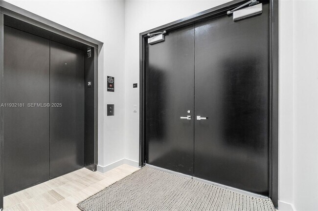 Building Photo - 4701 Meridian Ave