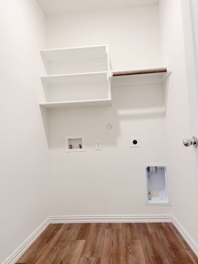 Building Photo - Spacious 4BR House in Forney , near by bes...