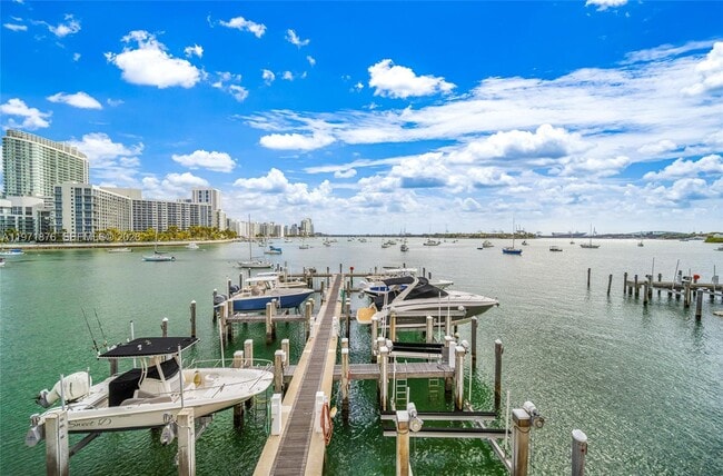 Building Photo - 11 Island Ave