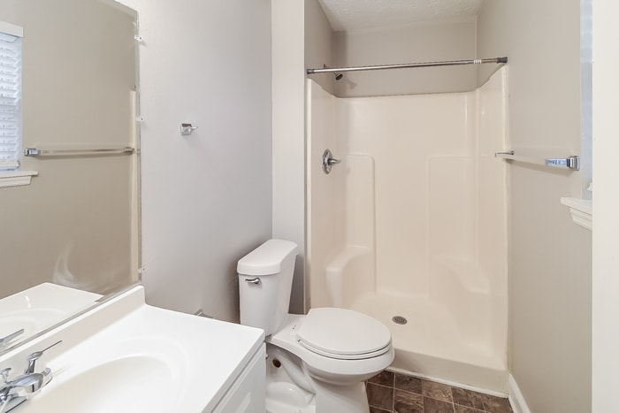 Building Photo - 612 Ralph Rd SE