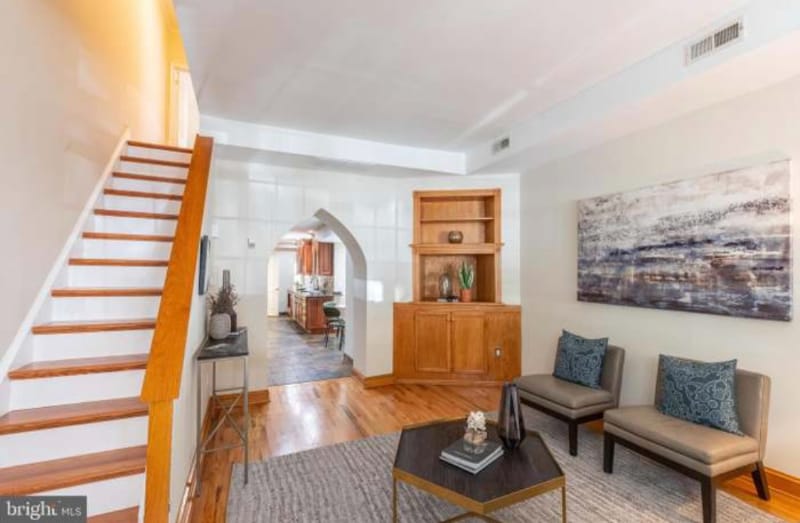 Building Photo - 1318 Dickinson St