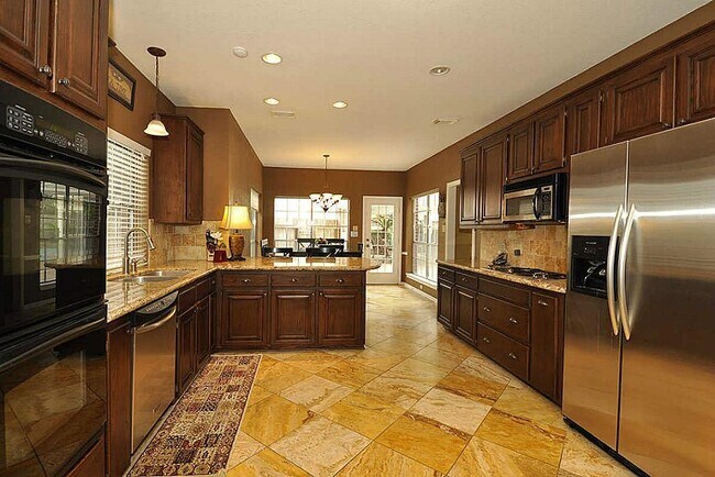 Building Photo - 4007 Alice Dr