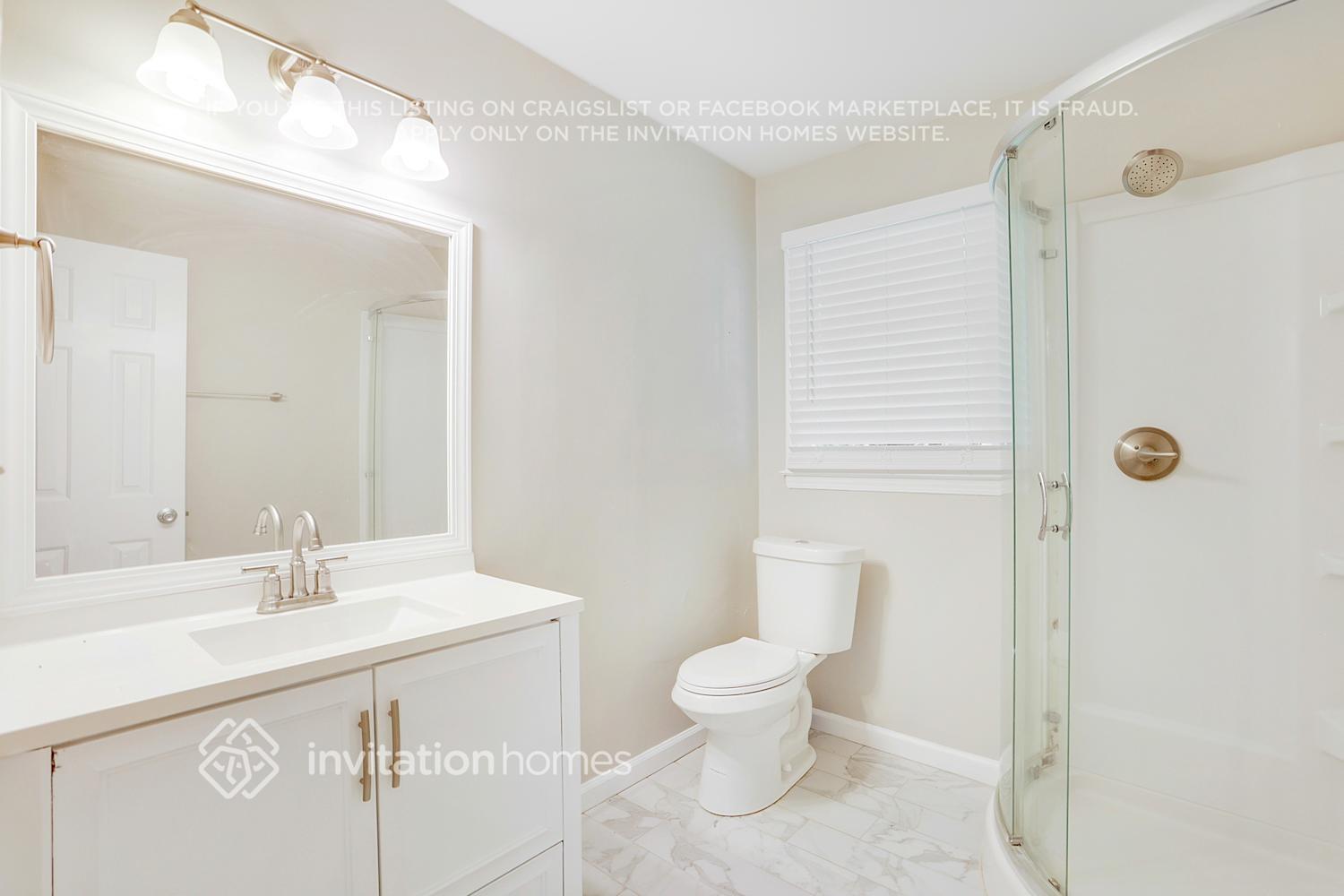 Building Photo - 1734 Lamancha Dr NW