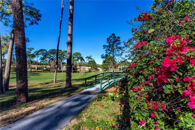 Building Photo - 2411 Bentley Dr