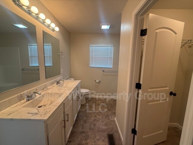 Building Photo - 46 Christian Ct