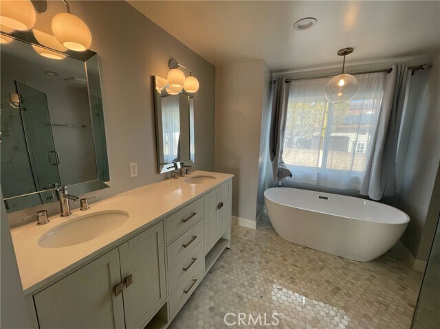 Building Photo - 4510 Henley Ct