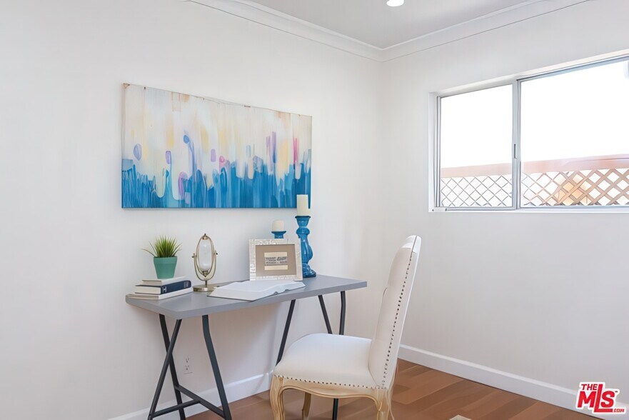 Building Photo - 922 16th St