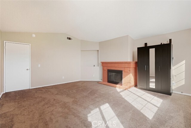 Building Photo - 325 Rainbow Terrace