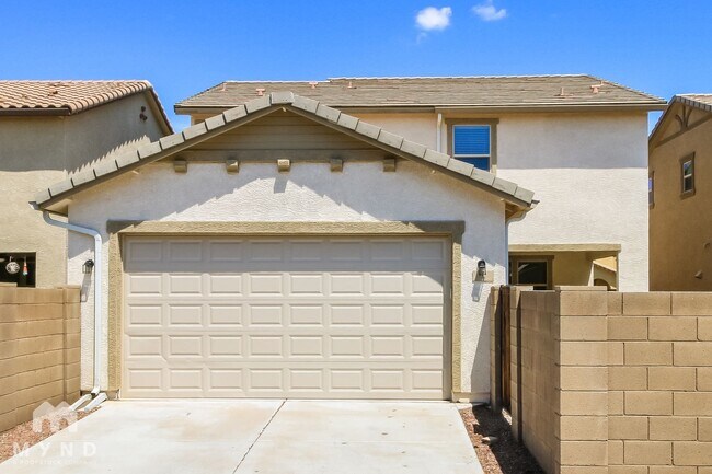 Building Photo - 4079 E Devon Dr