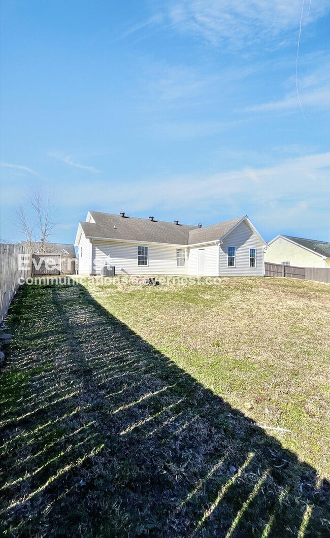 Building Photo - 183 Bunker Dr