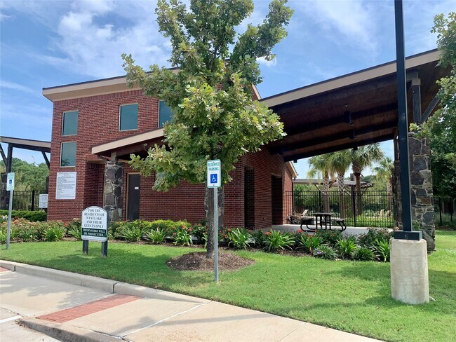 Building Photo - 3614 Bonnie Bend Dr