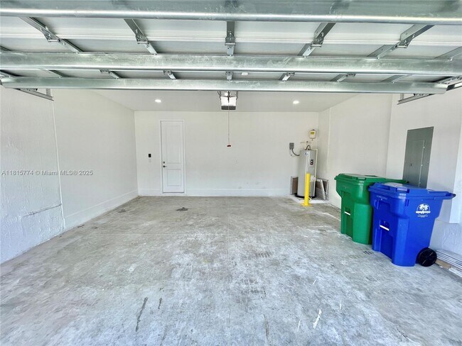 Building Photo - 17324 SW 41st St