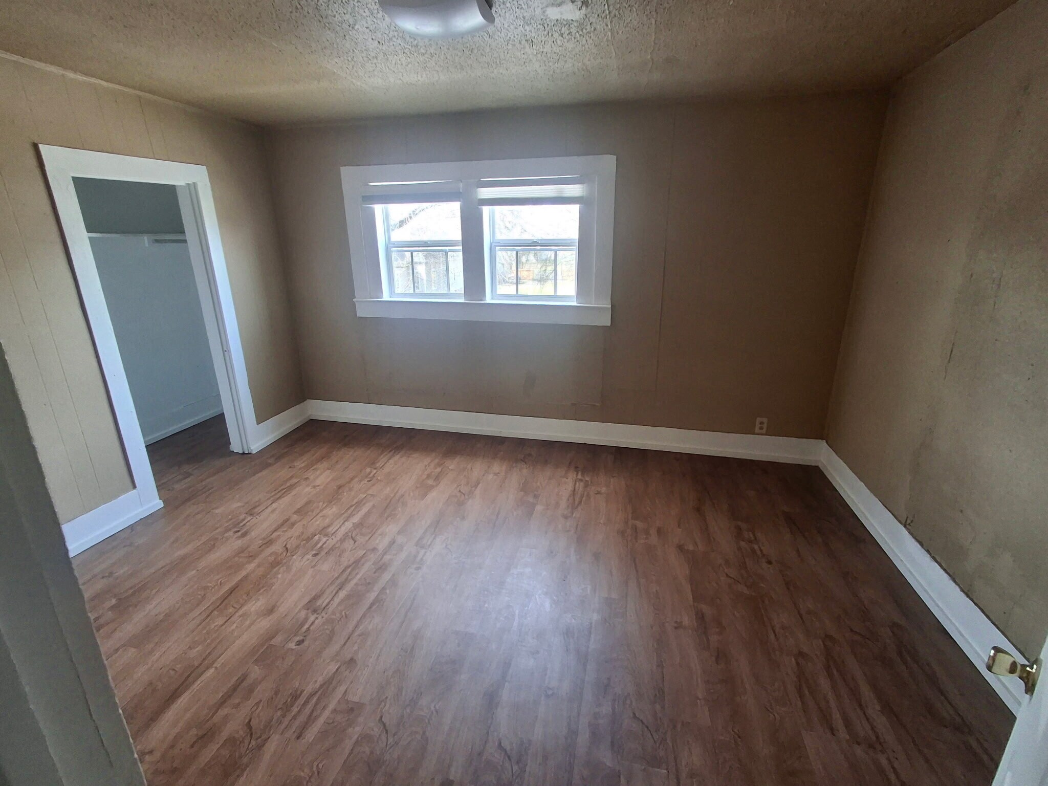 Building Photo - 1558 N Main St