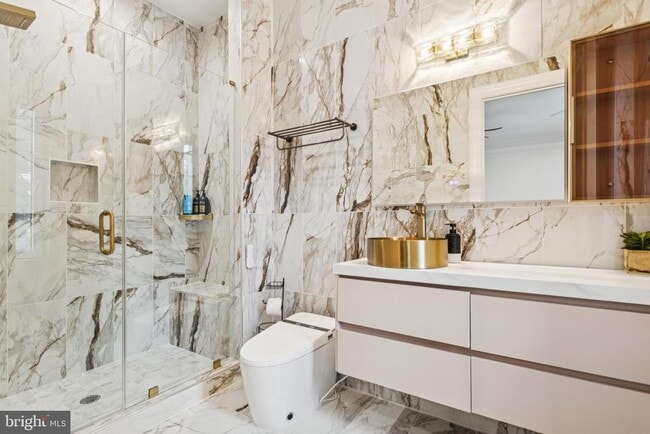 Building Photo - 855 Dolley Madison Blvd