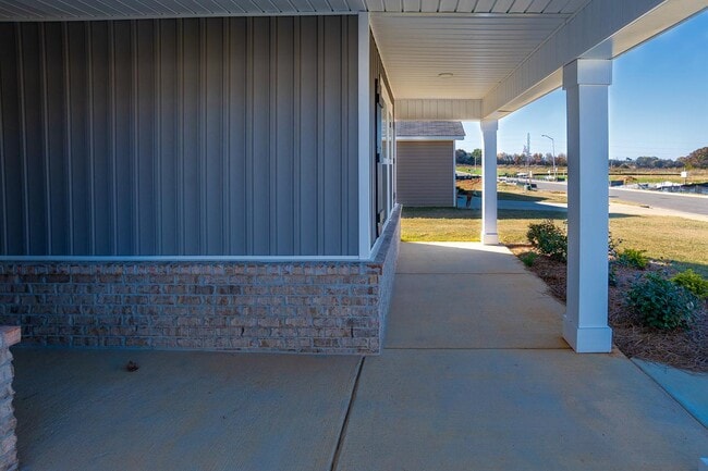 Building Photo - 130 Nettle Leaf Dr