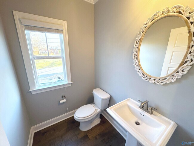 Building Photo - 4260 Sullivan St