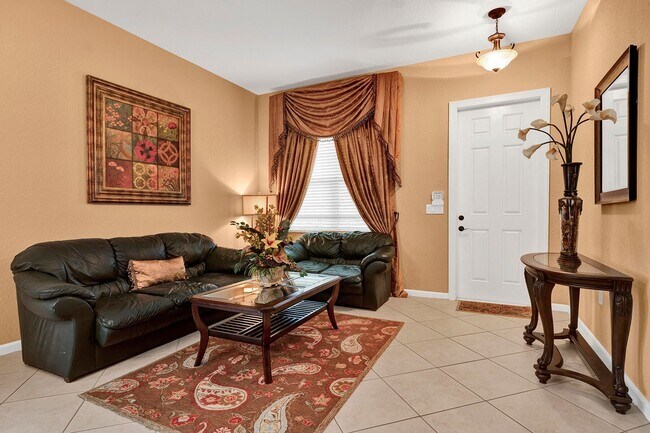 Building Photo - 7632 Corkwood Ave