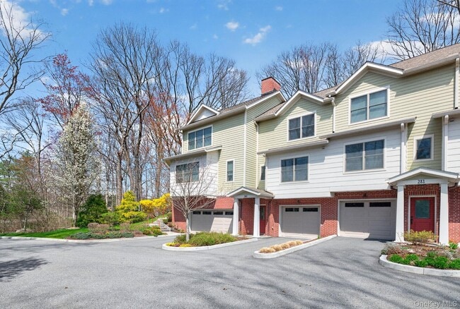 Building Photo - 280 Boulder Ridge Rd