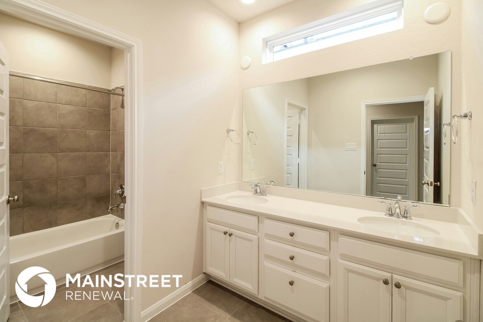 Building Photo - 9813 Falling Fern Ln