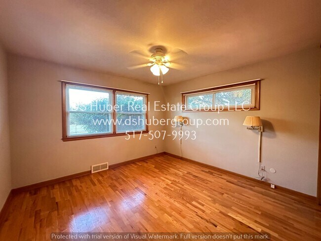 Building Photo - 1316 Ravenswood Dr