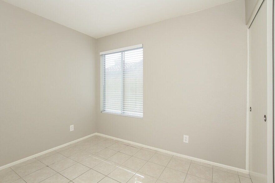 Building Photo - 8711 W Marconi Ave