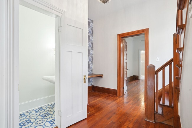 Building Photo - 507-09 Short St