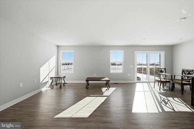 Building Photo - 313 Switchgrass Ct