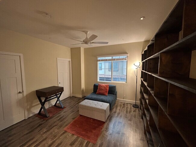 Building Photo - 3211 Fennel Ln