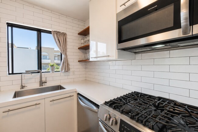 Building Photo - West Hollywood 1-Bedroom with Private Balcony, Rooftop Pool & City Views