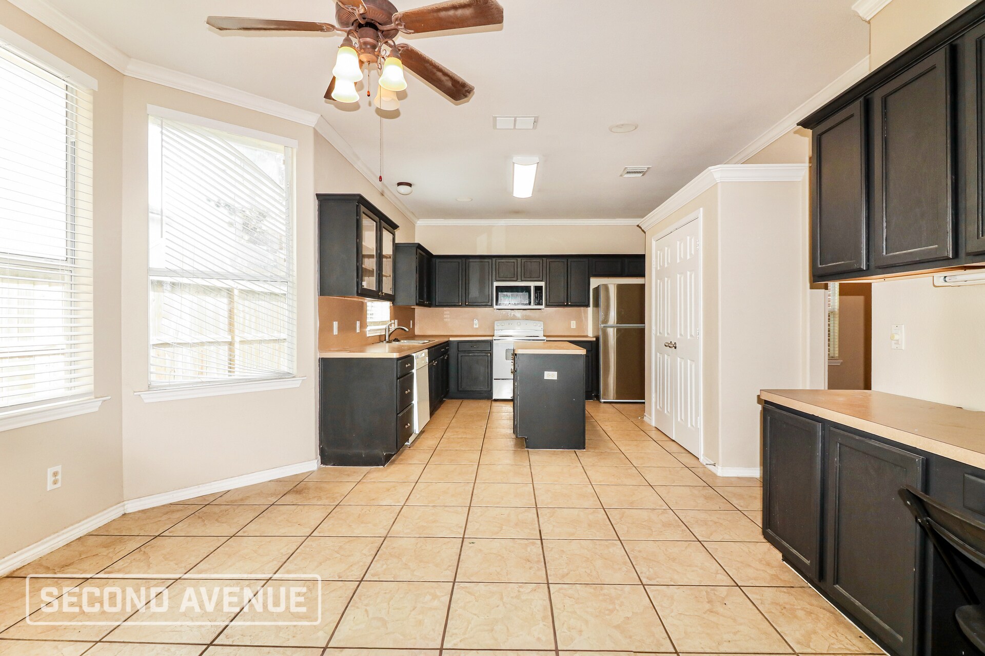 Building Photo - 7406 Lake Buchanan Ct