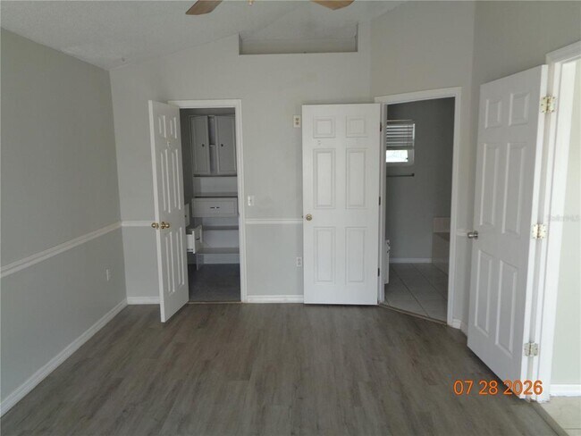 Building Photo - 2610 Groveland Ave