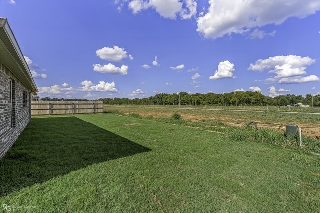 Building Photo - 212 Paisley Ln