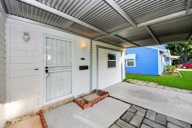 Building Photo - 2919 Elser St