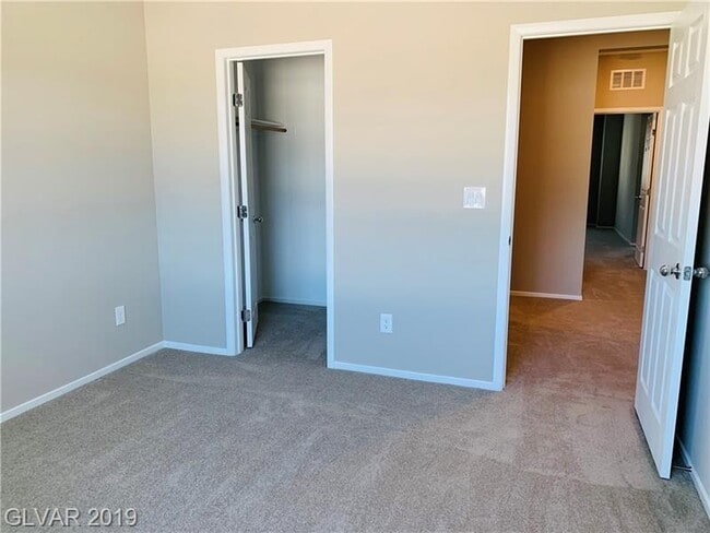 Building Photo - Amazing 2 story townhouse for lease!