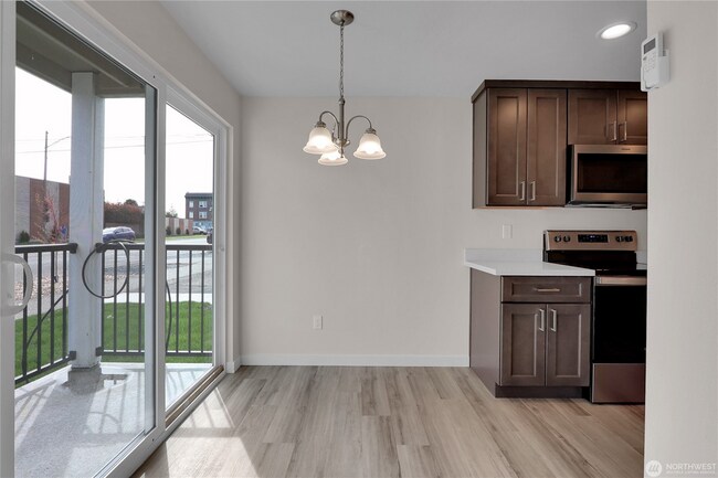 Building Photo - 3302 McKinley Ave