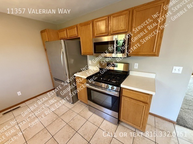Building Photo - 11357 Valerian Way