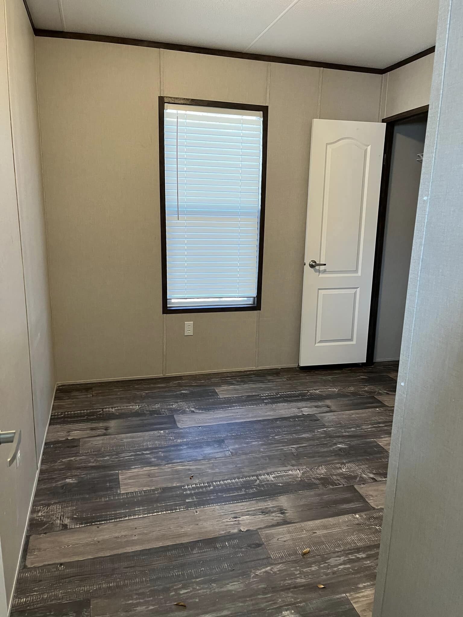 Building Photo - 107 Toledo St