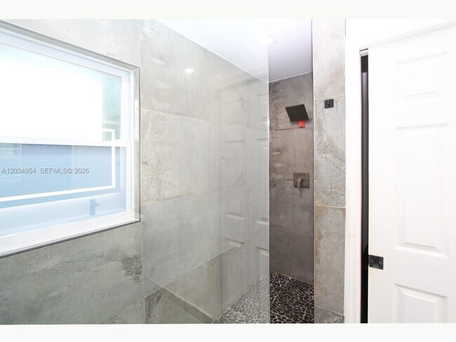 Building Photo - 14740 SW 108th Terrace