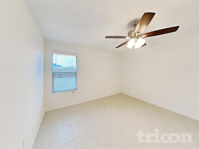 Building Photo - 812 Odlozil Ln