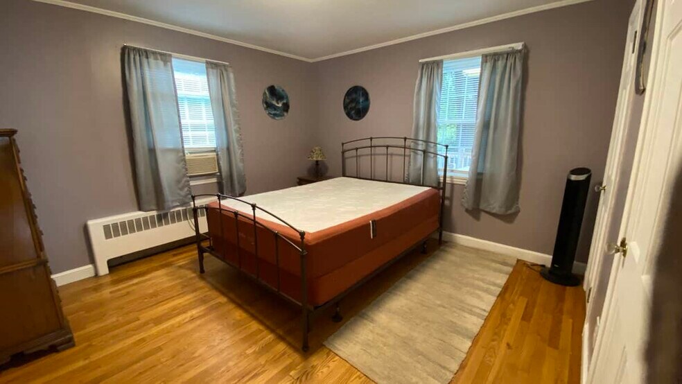 Building Photo - 72 Holyoke St